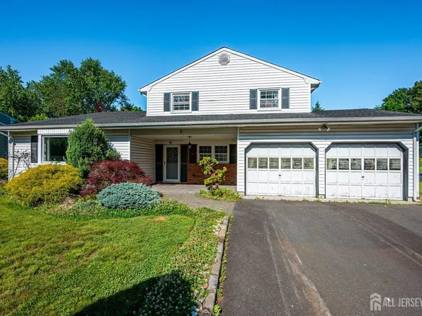 9 Annette Dr, Edison, NJ 08820