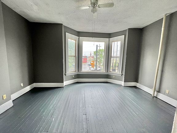 2nd image of 1630 Chase Ave #6