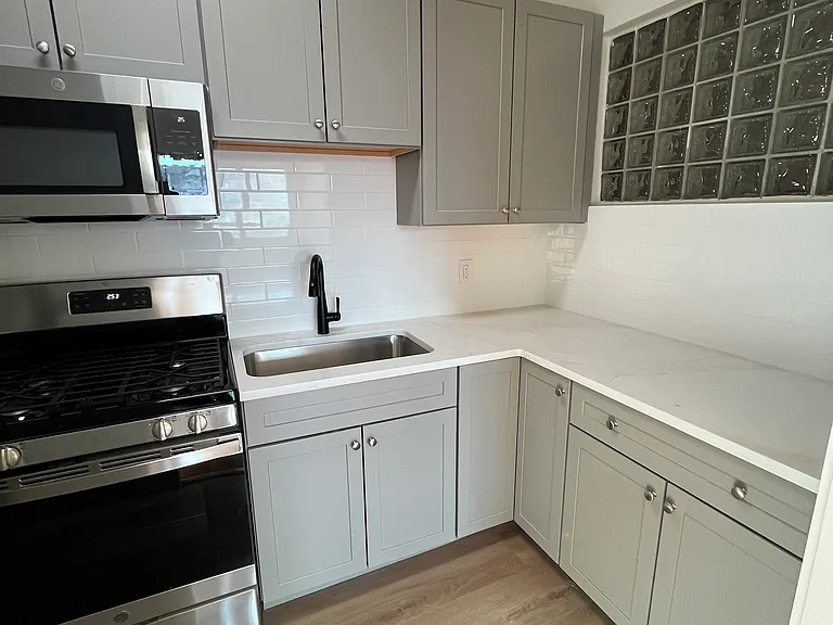 108 Bristol Rd #1 — Photo 2