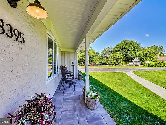 4th image of 3395 Keats Ct