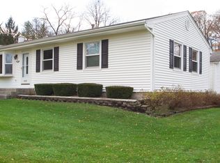 10701 Nevin St, Algonquin, IL 60102