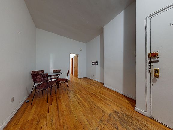 4th image of 336 E 90th St APT 1A