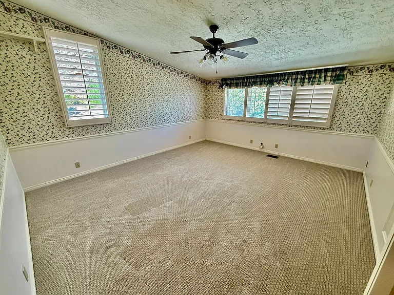 1415 Hopi Cir — Photo 42