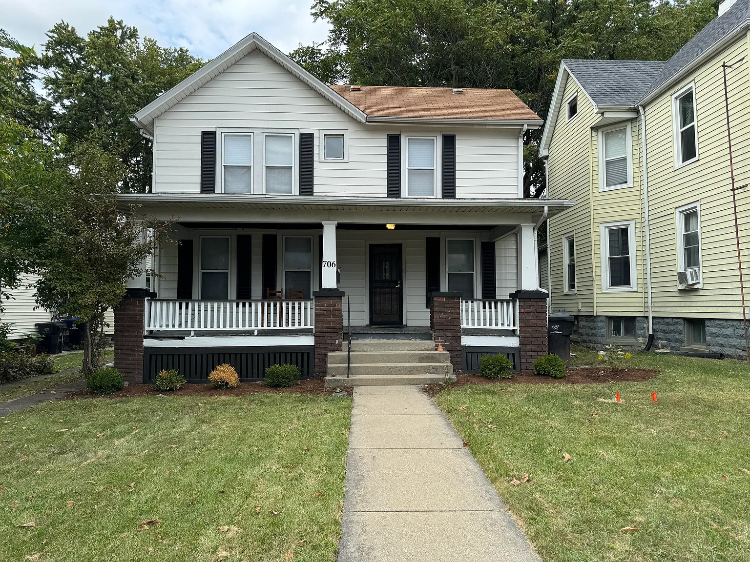 3 bed, 1.5 bath, 1660 sqft, $1,800 — Photo 1