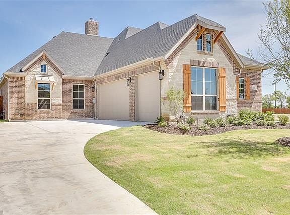 3rd image of 115 Water Garden Dr
