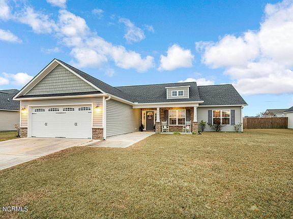 2nd image of 425 Meadowlark Dr