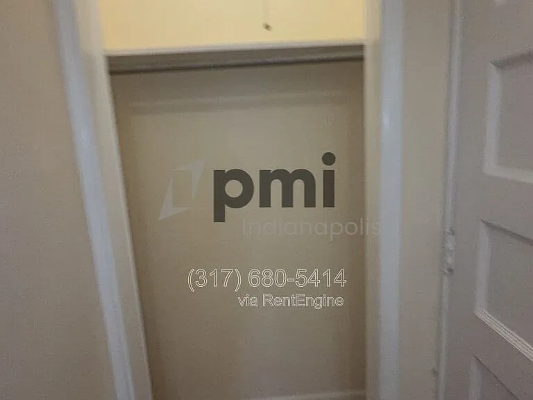 Indy Downtown Colonial Apartments — Photo 42