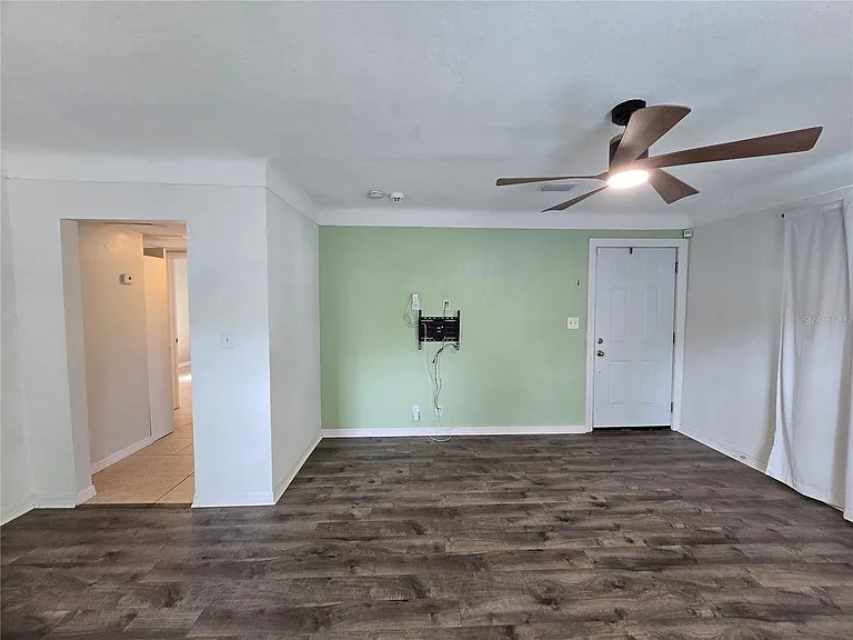 6001 Cedar St NE — Photo 6