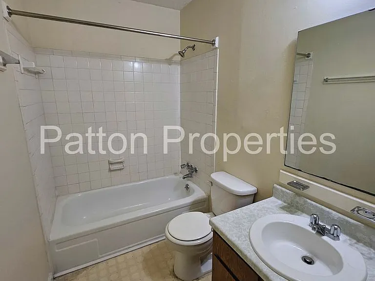 3-4 Ashleys Place - Outside CoC - R19205-05-11 — Photo 16