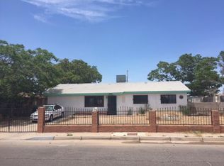 5805 Sunset Gardens Rd SW, Albuquerque, NM 87121
