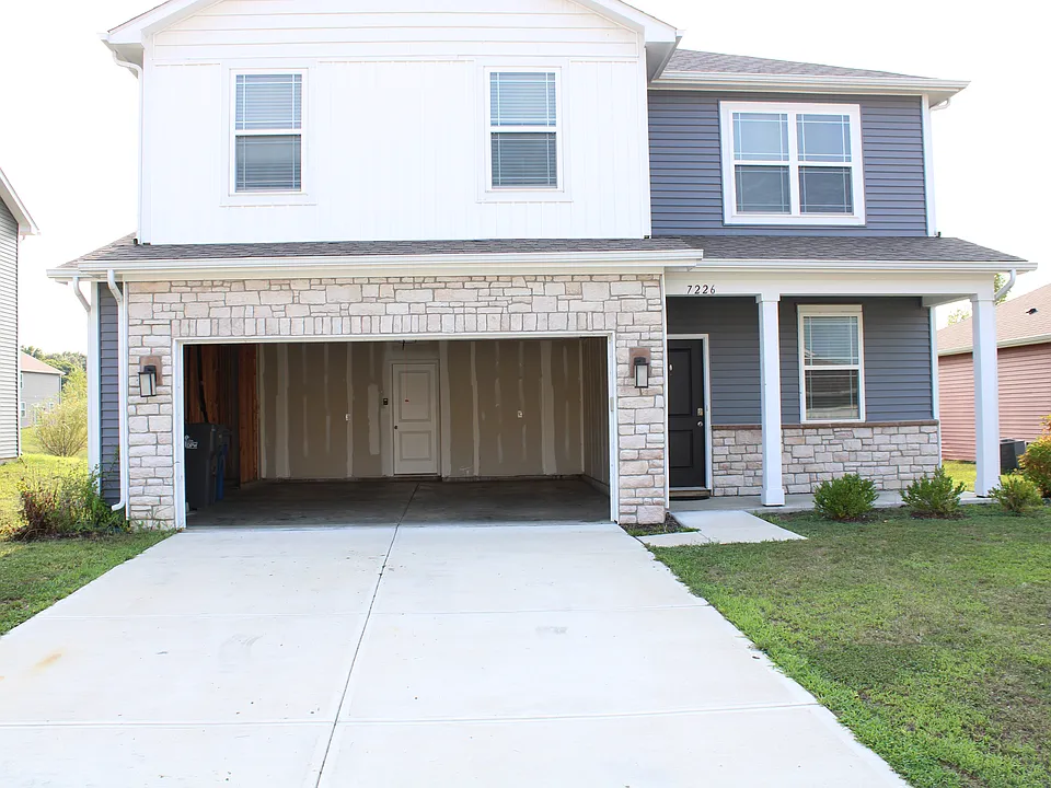 7226 Griffon Ln