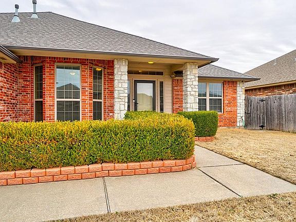 4th image of 14400 Sylena Way
