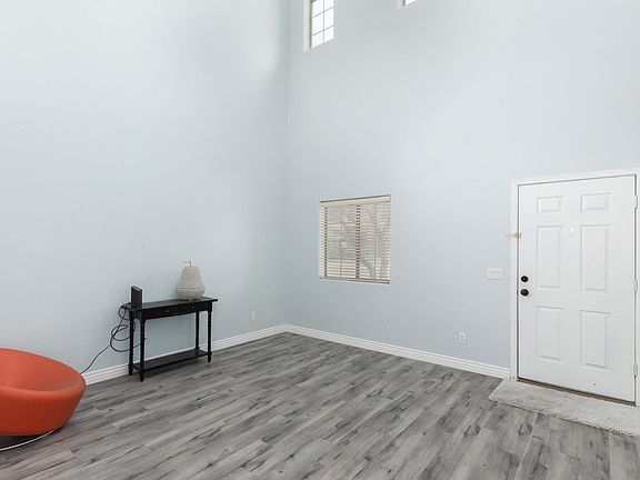 3rd image of 3650 W Jacksonville Dr