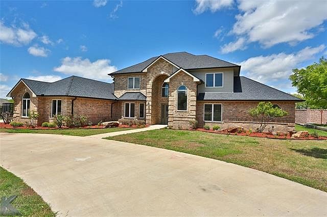1st image of 1218 Saddle Lakes Dr