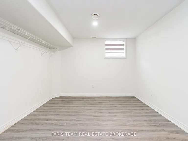 2 Vanessa Dr — Photo 32