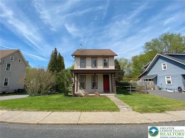 1111 Easton Rd, Riegelsville, PA 18077