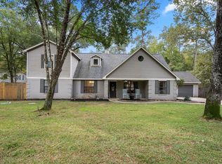 30 Timber Ln, Conroe, TX 77384