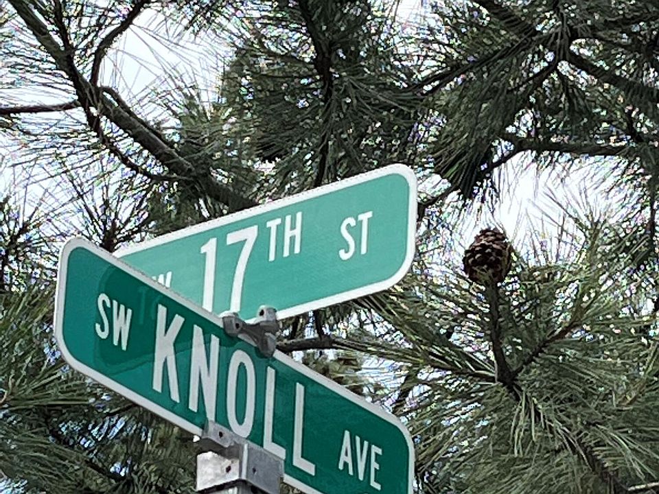 2nd image of 133 SW 17th St
