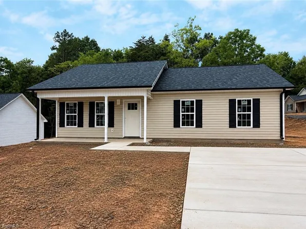 317 Price St, Eden, NC 27288