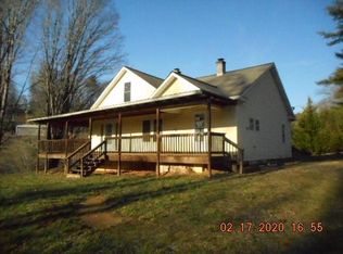 15 Highland Ln, Burnsville, NC 28714