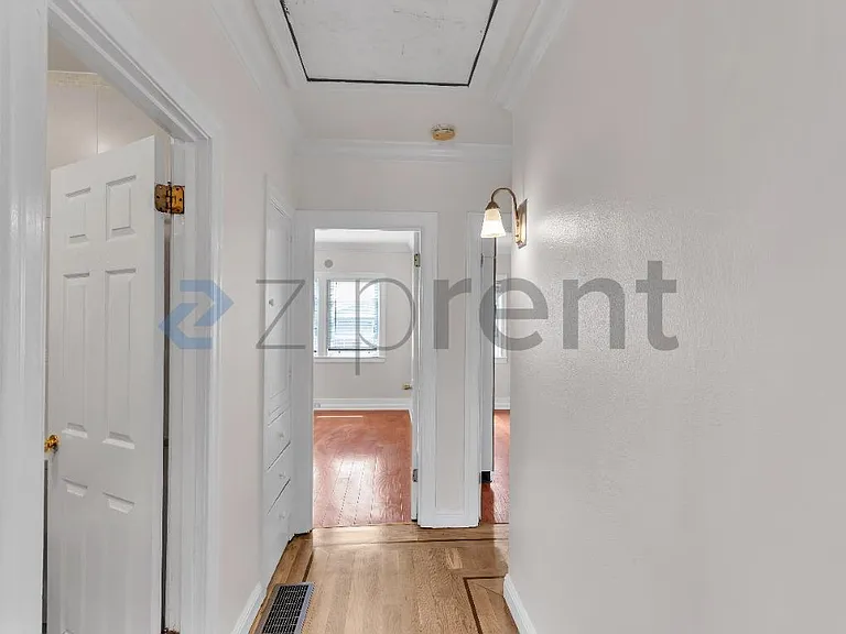 8521 Dowling St — Photo 10