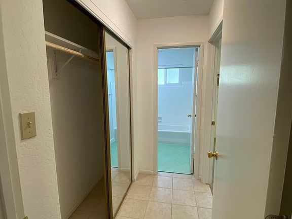 4th image of 616 17th St #6