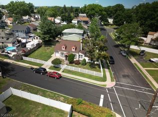 428 Halsey Rd, Roselle, NJ 07203