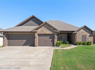 8105 Finches Grove Rd, Fort Smith, AR 72916