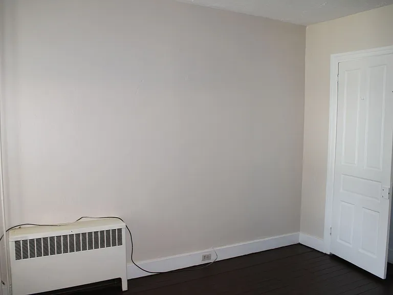 103 W 6th Ave #2 — Photo 4