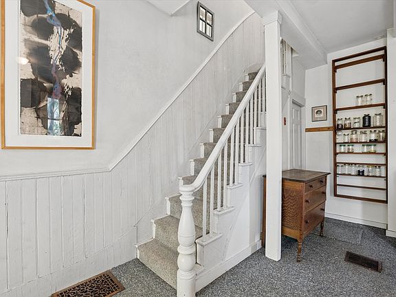 5th image of 10 Eldridge Pl