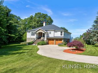15400 148th Ave, Spring Lake, MI 49456