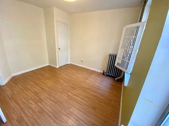 3rd image of 515 W 144th St #35