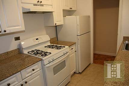 5th image of 222 E 19th St APT 4C