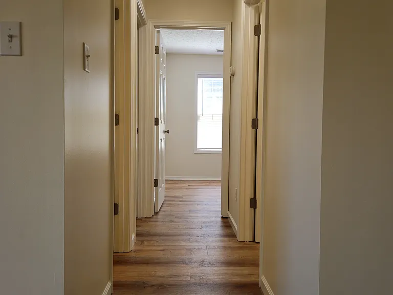 2225 Crossing Point — Photo 10