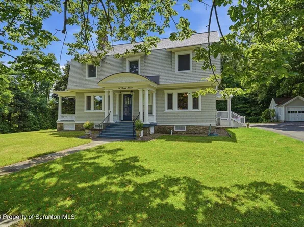 18 Jessup St, Montrose, PA 18801
