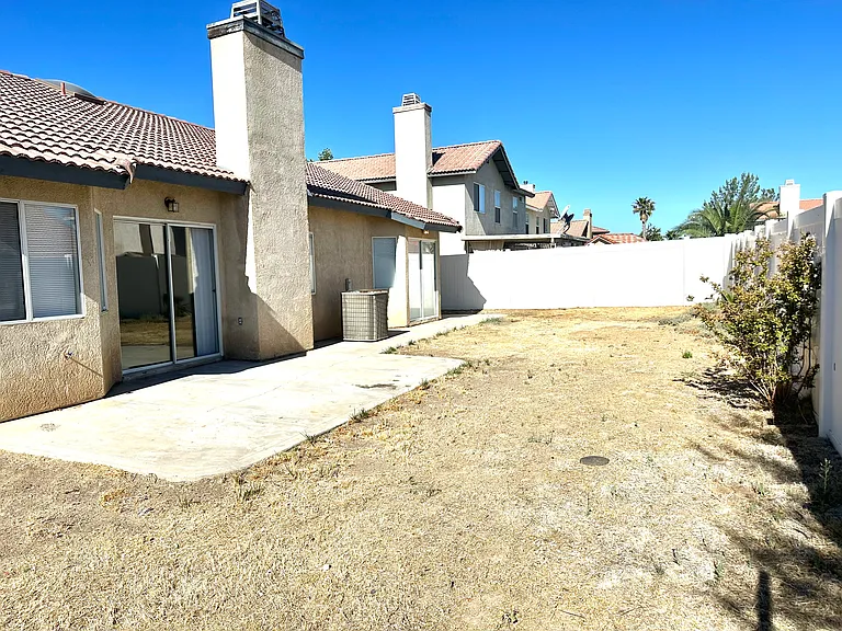 12562 El Dorado Ct — Photo 16
