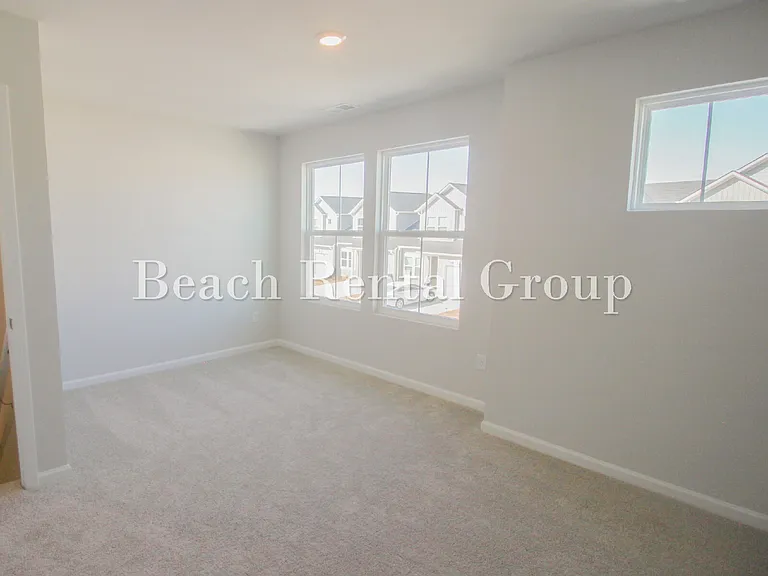 1320 Speedway St — Photo 16