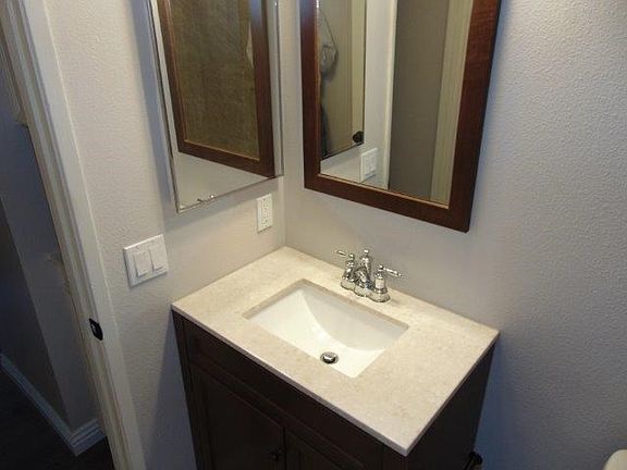 2nd image of 835 Tamayo Dr APT 1
