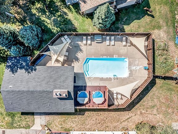 2nd image of 12 Balsam Court UNIT 12