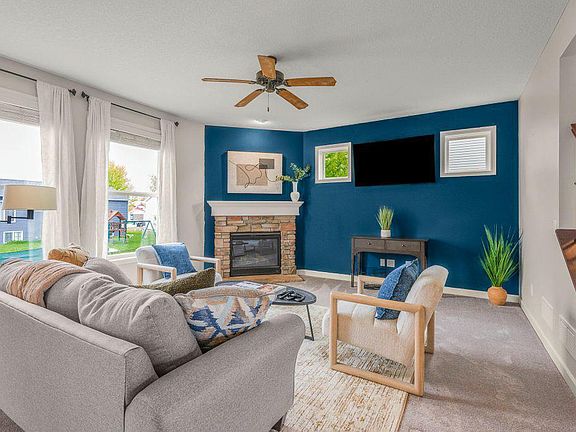 3rd image of 7575 Larabee Ave NE
