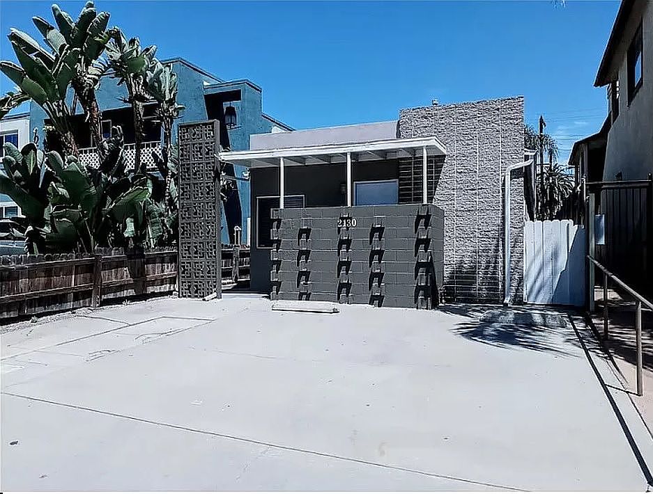 1st image of 2130 Garnet Ave