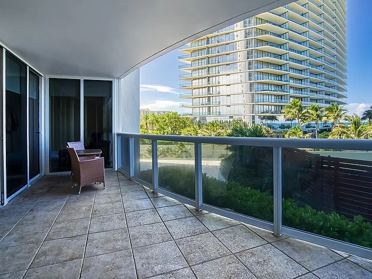 18911 Collins Ave #506 — Photo 54