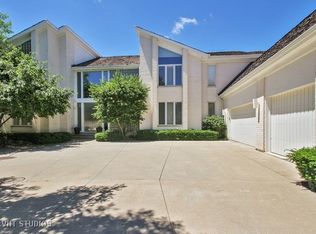 1900 Watercress Way, Highland Park, IL