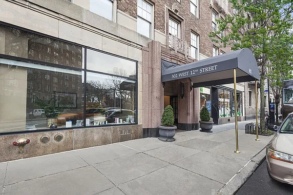 Rented by Corcoran | media 31