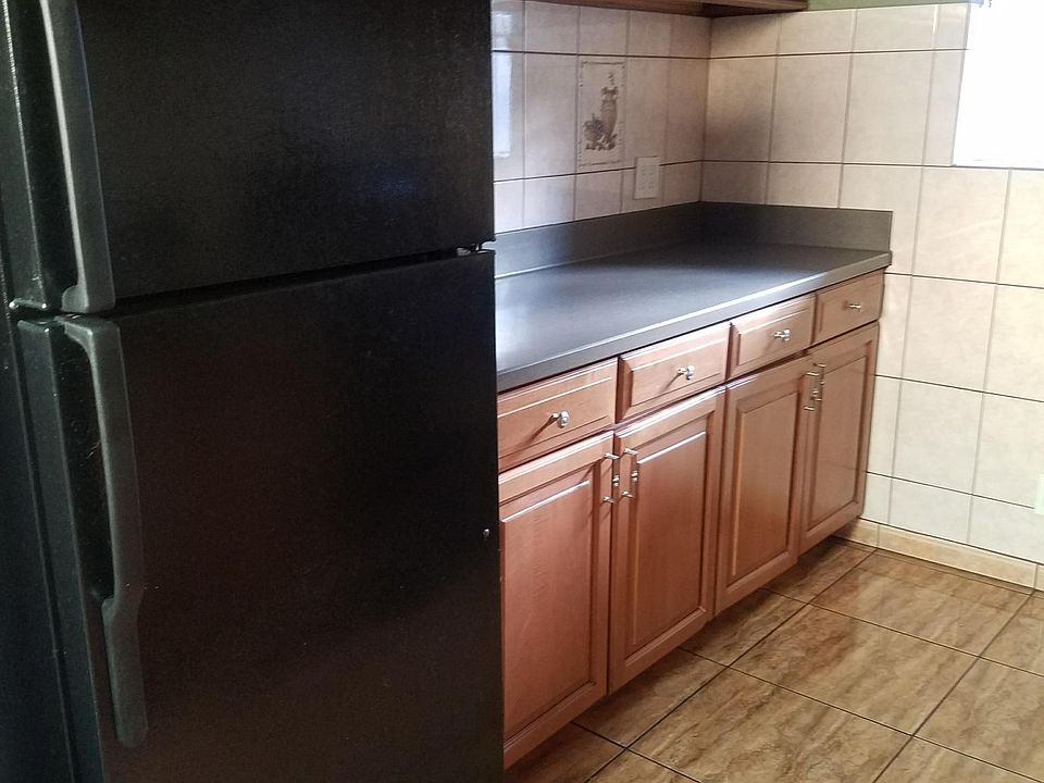 1st image of 3083 Logan Ave