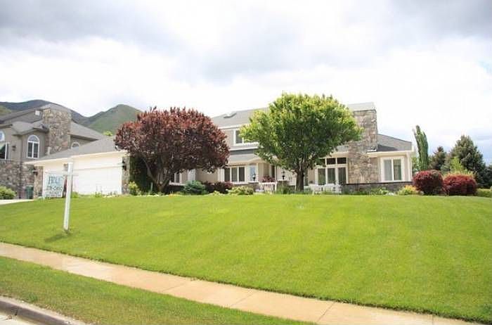 1st image of 2828 E Kennedy Dr