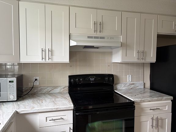 5th image of 1001 Old Colony Rd APT 1-3