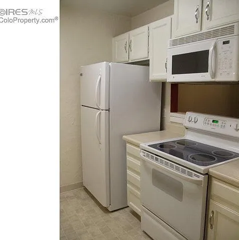1118 Centaur Cir — Photo 4