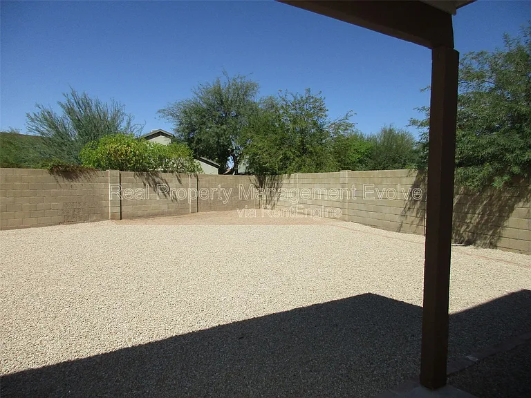 7418 W Eva St — Photo 21