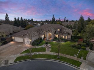 205 Somerford Ct, Bakersfield, CA